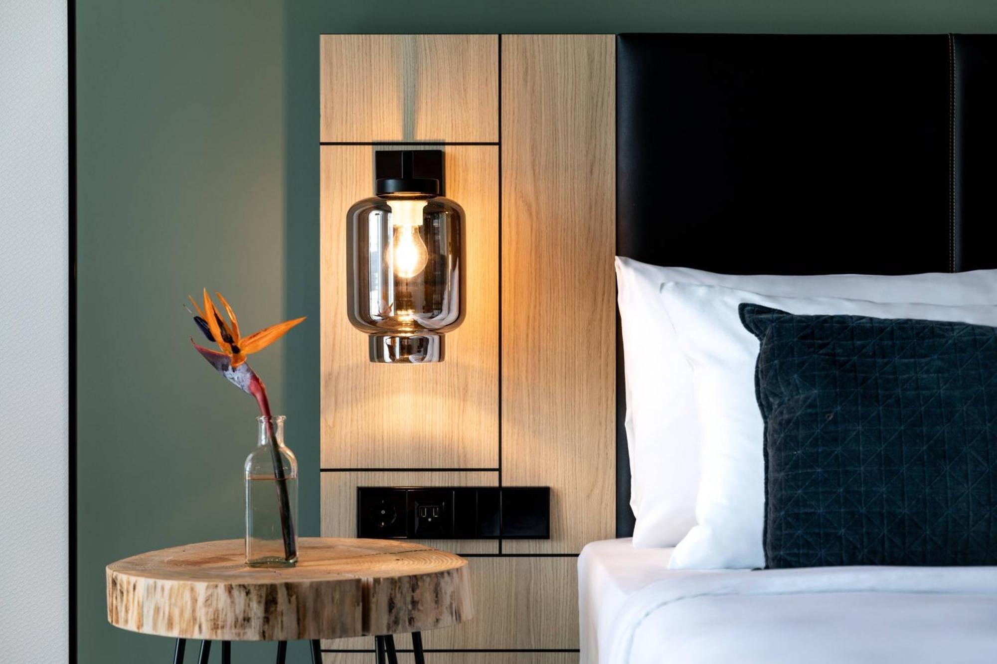Renaissance Amsterdam Schiphol Airport 4*